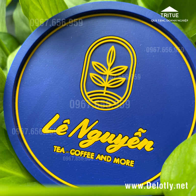 Địa chỉ sản xuất đế lót cốc bằng nhựa dẻo cho quán coffee Lê Nguyễn