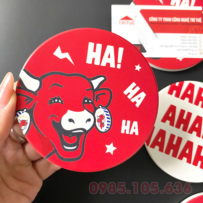 Lót ly gốm sứ in hình ảnh phô mai Con bò cười